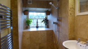             Cottage Shower Room        